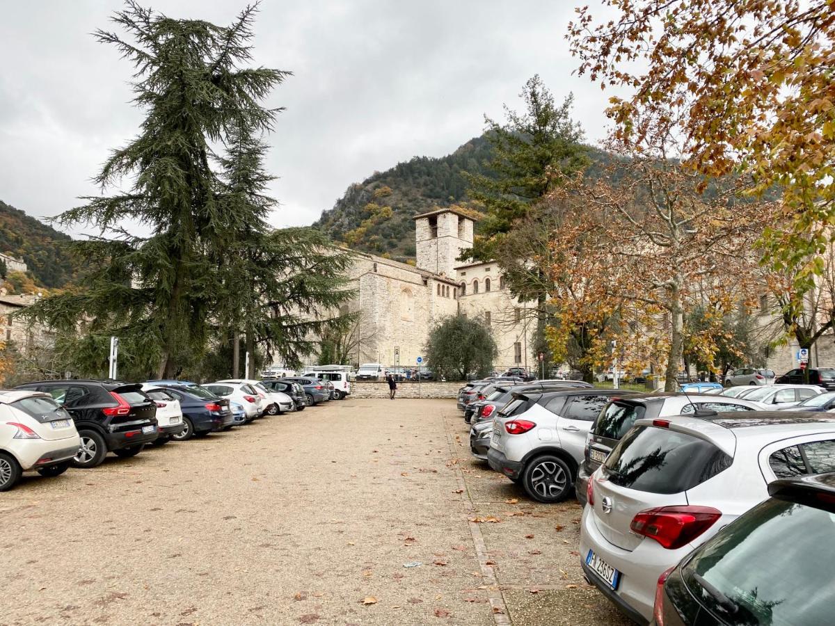 Red House Gubbio Exterior foto