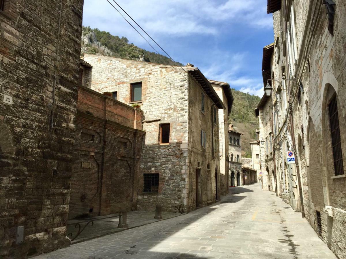 Red House Gubbio Exterior foto
